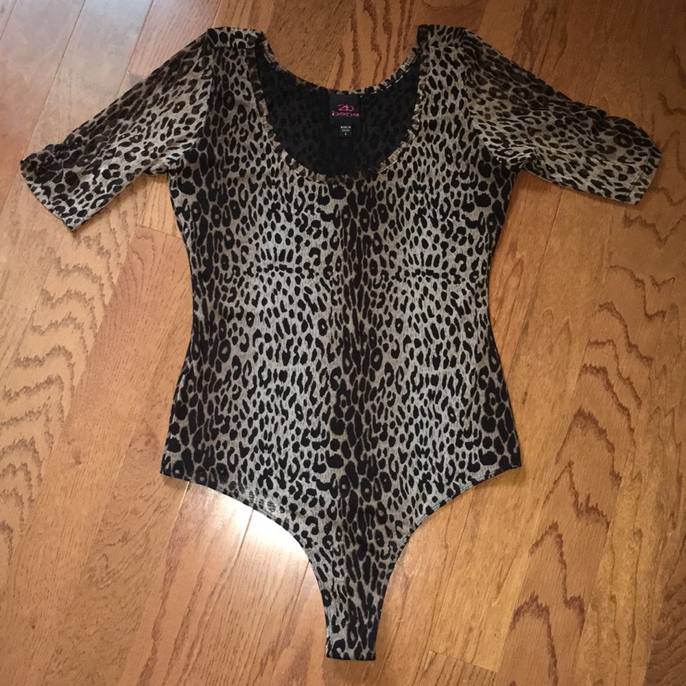 Bebe top, size L